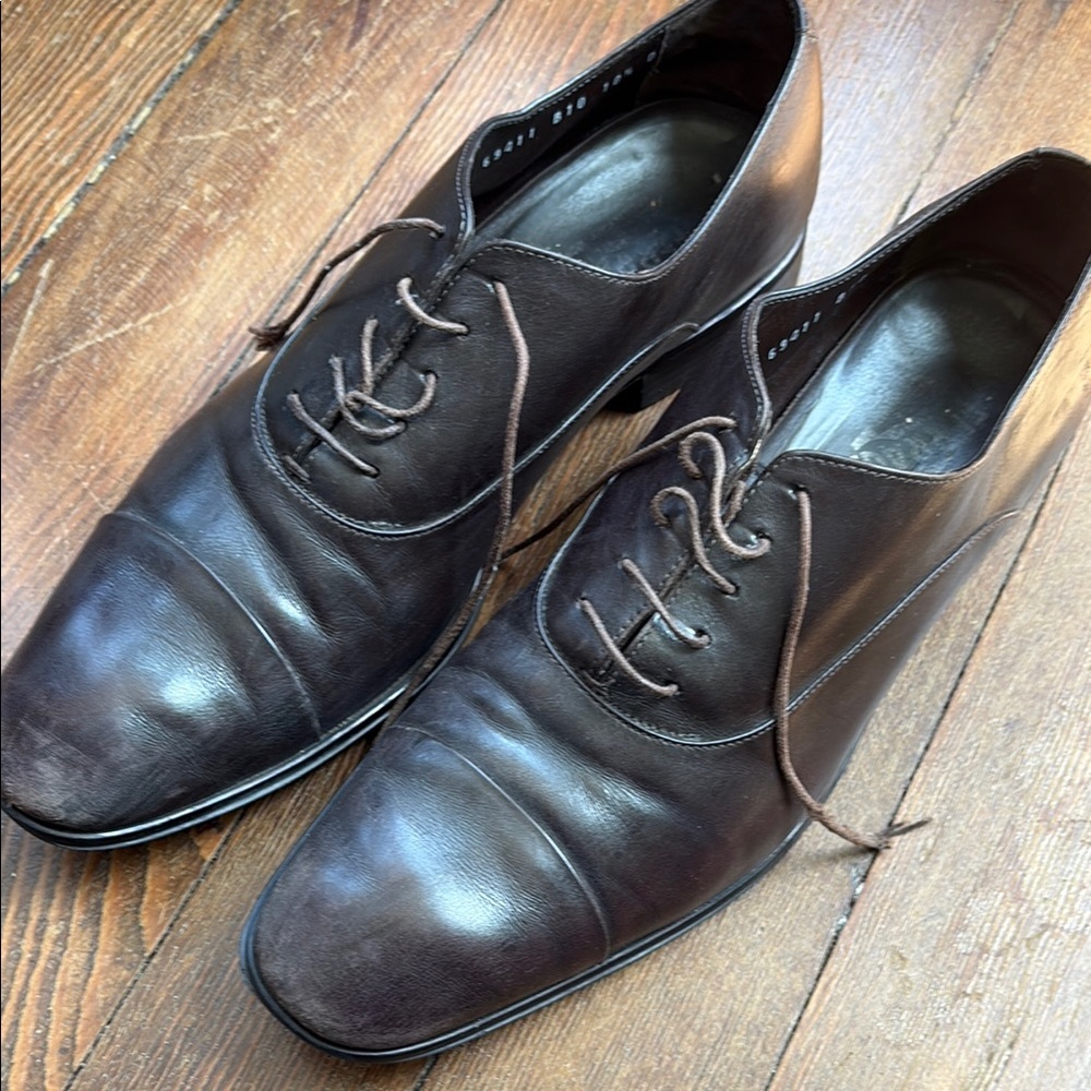 Salvatore Ferragamo Brown Leather Oxford Shoes